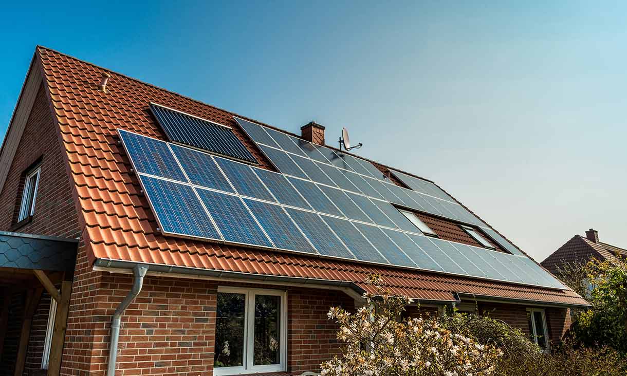solar-panels-1220x732.jpg