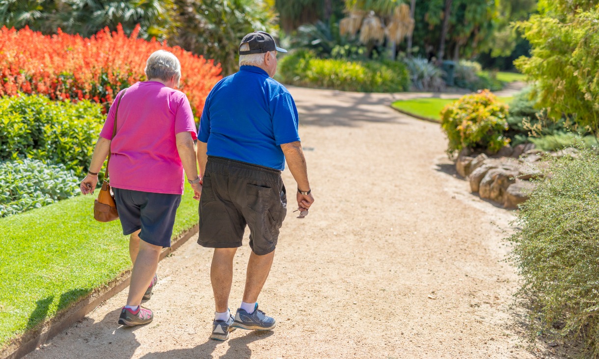elderly-couple-walking-1220_x_732.jpg